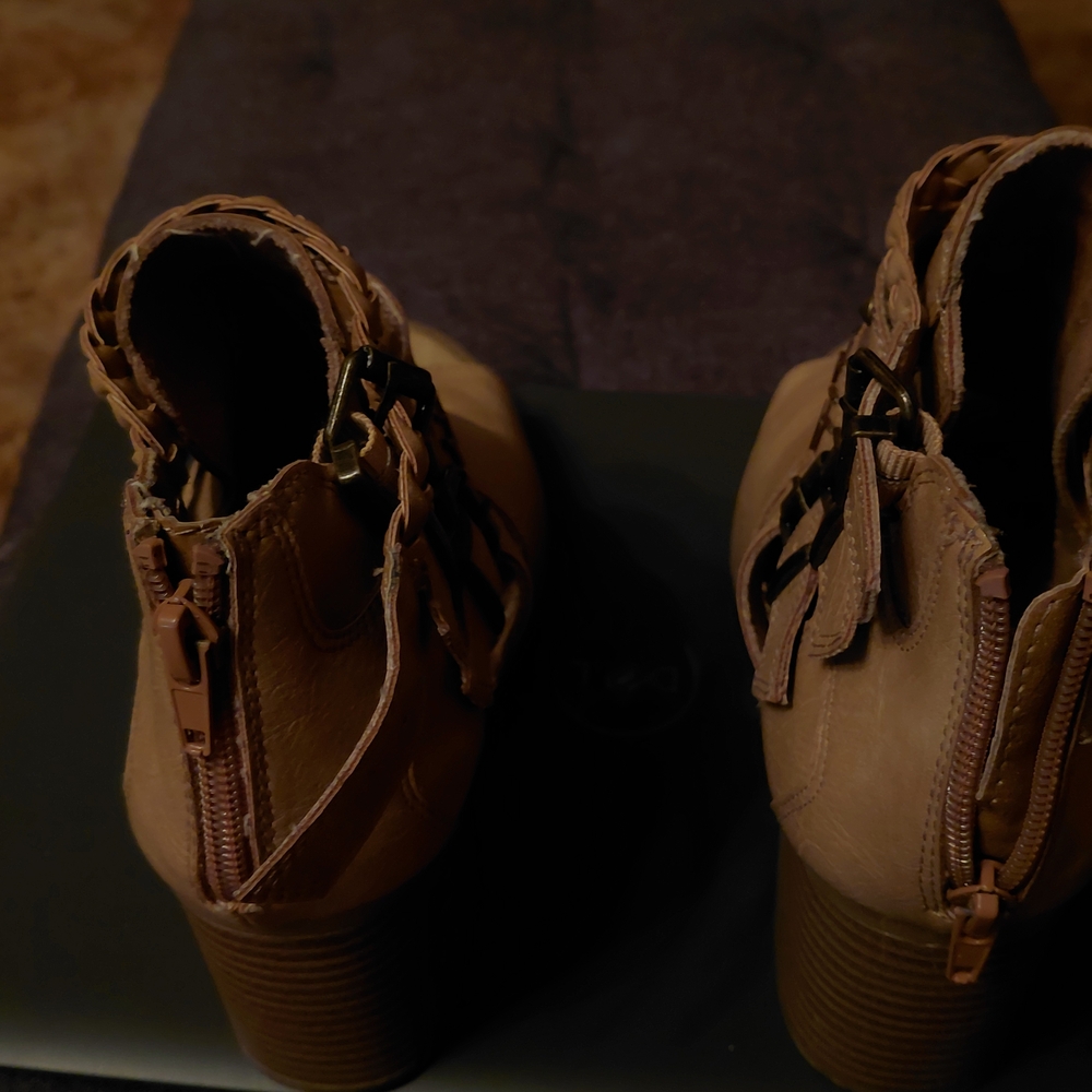 Sugar Women's Beige Peep-Toe Heels - Picture 4 of 6